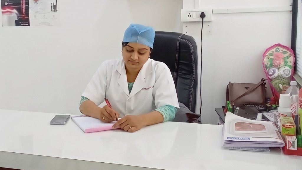 Dr. Sonali Aditya Yelikar at Consultation Desk